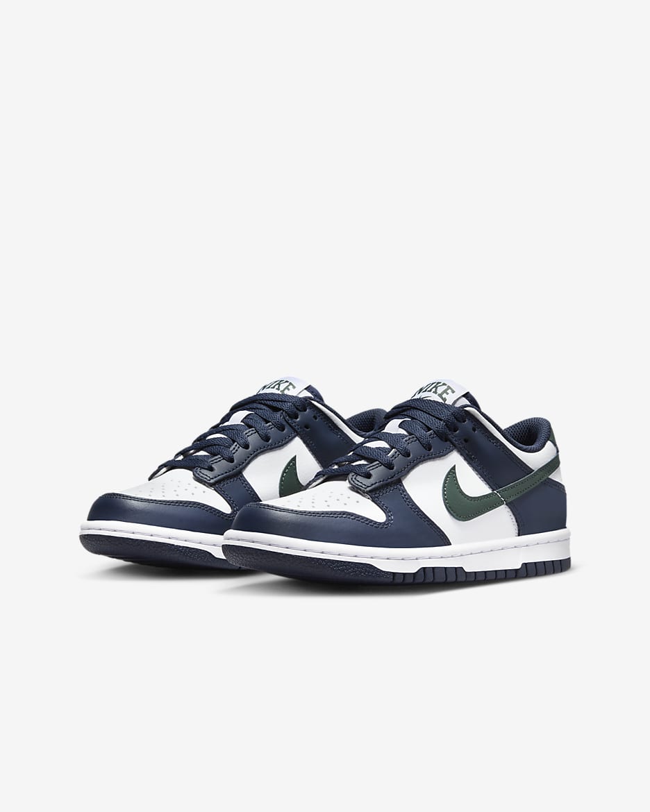 Green nike dunks hotsell